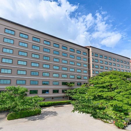 Ease Jomtien Hotel Экстерьер фото