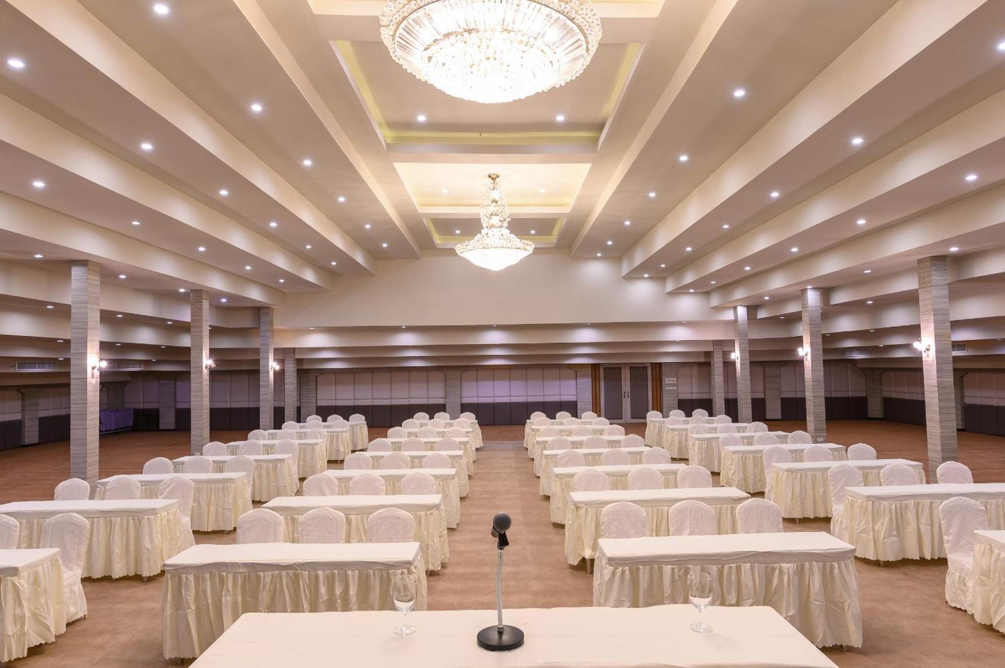 Ease Jomtien Hotel Экстерьер фото