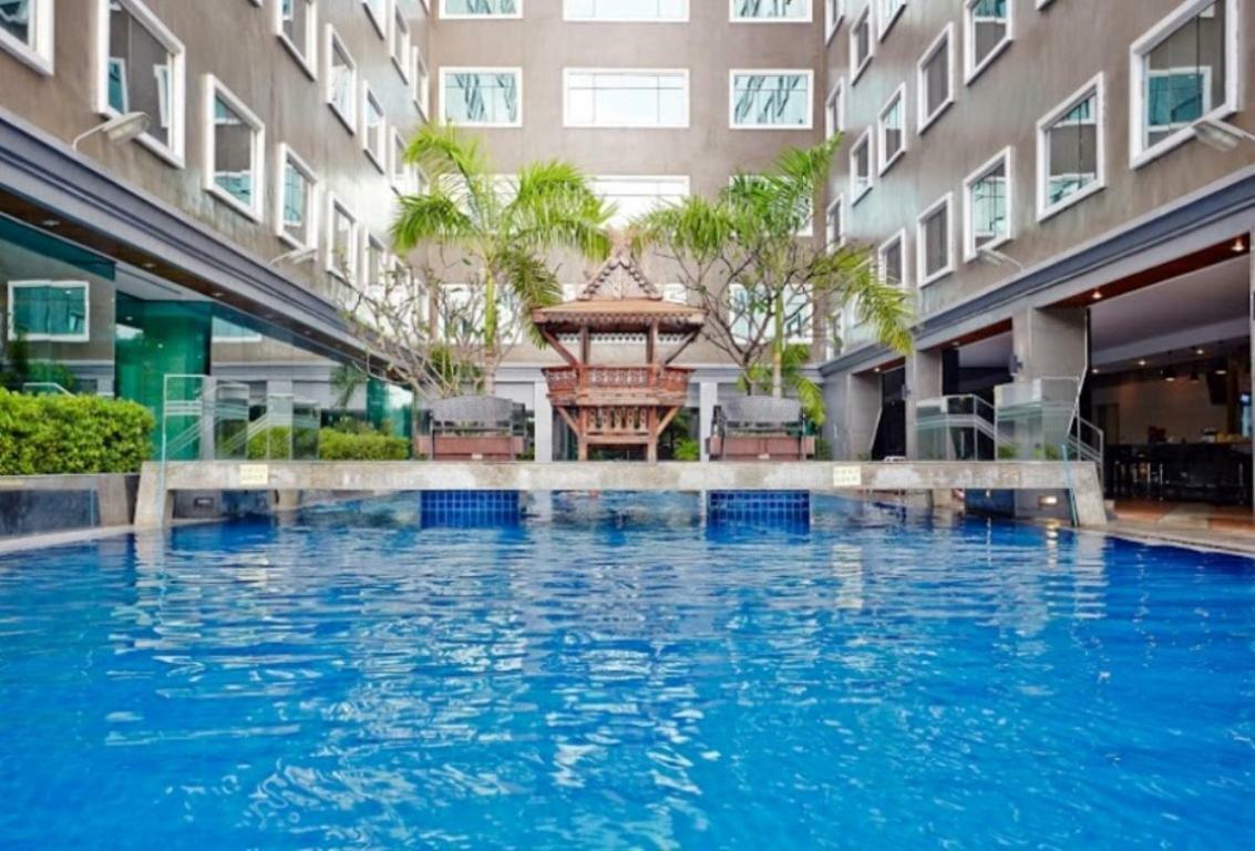 Ease Jomtien Hotel Экстерьер фото