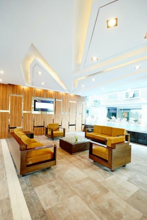 Ease Jomtien Hotel Экстерьер фото